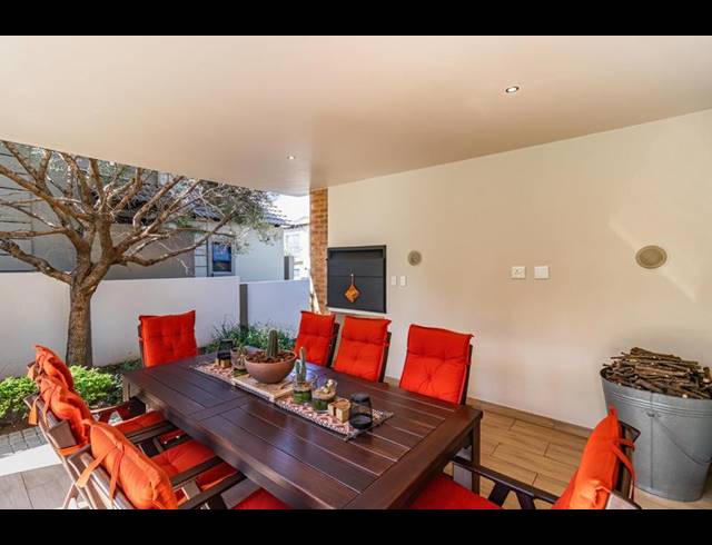 4 BEDROOM HOUSE FOR SALE IN MIDSTREAM HILL